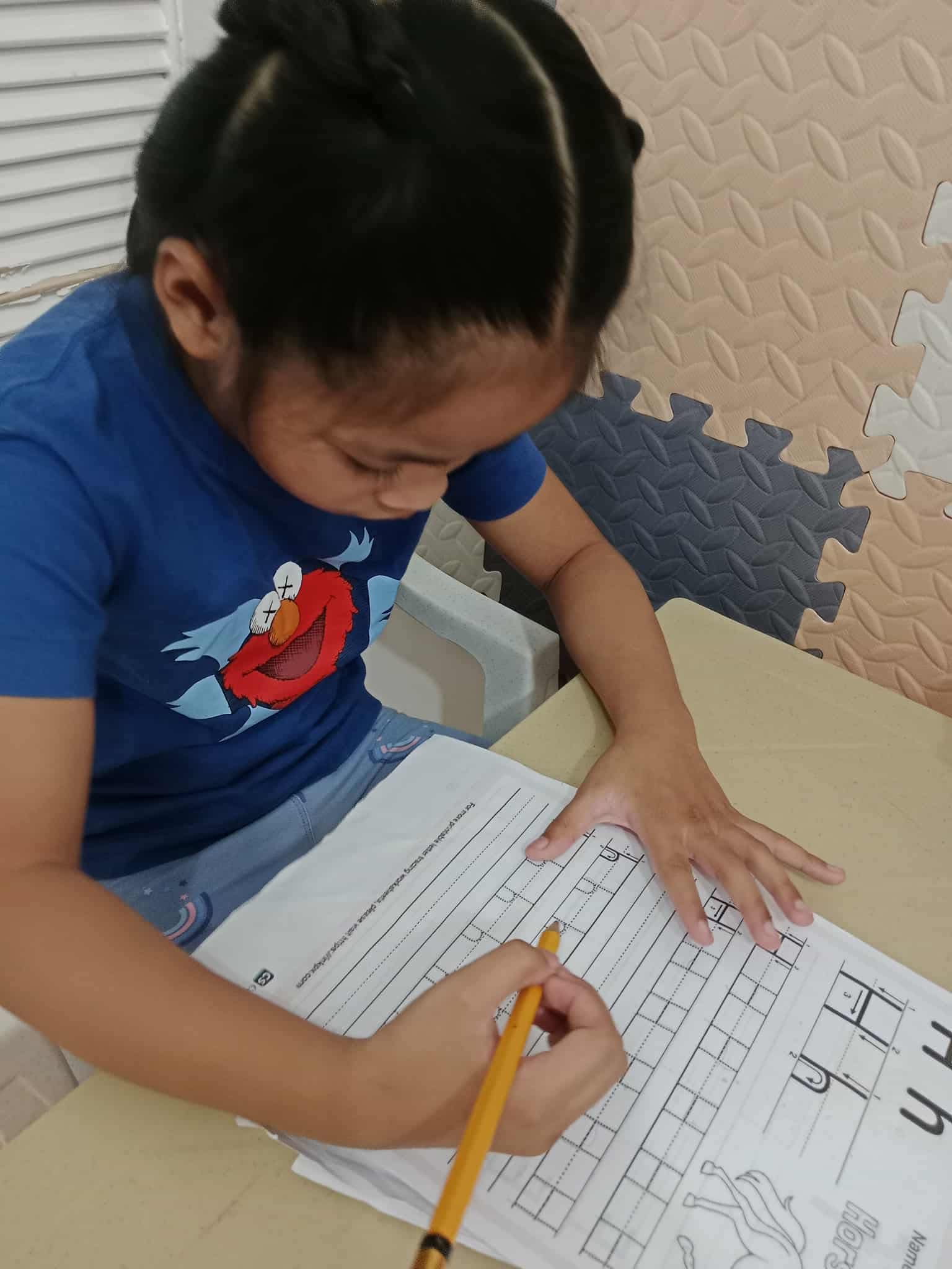 77a18611cf9b4dfdaf307732404be39d