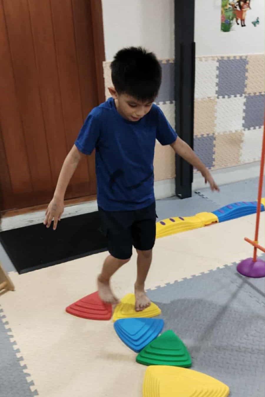 bb2f15ae-71b9-450f-af5f-ec06ac2acf68